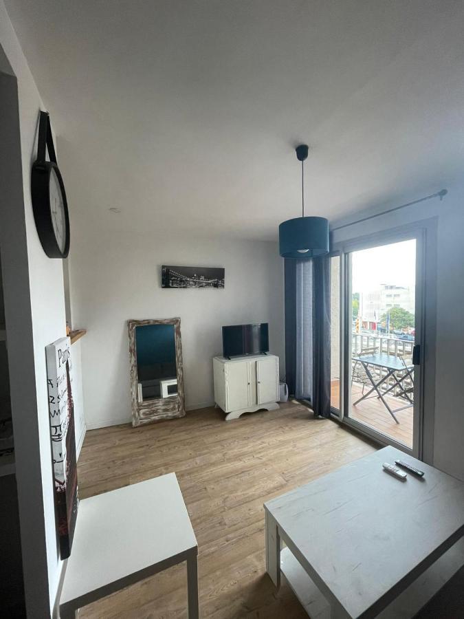 Superbe Studio A Canet En Roussillon Proche De La Plage Экстерьер фото